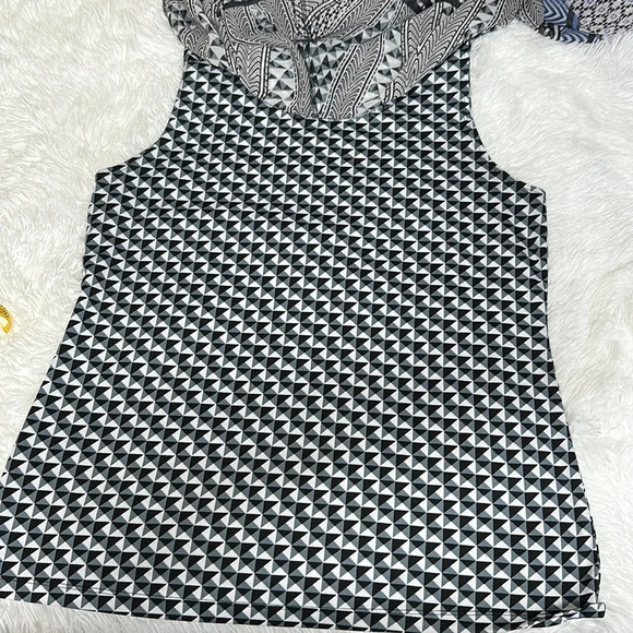 AB Studio Tank Top with Semi Sheer Poncho Overlay Sz Xl - Picture 7 of 9